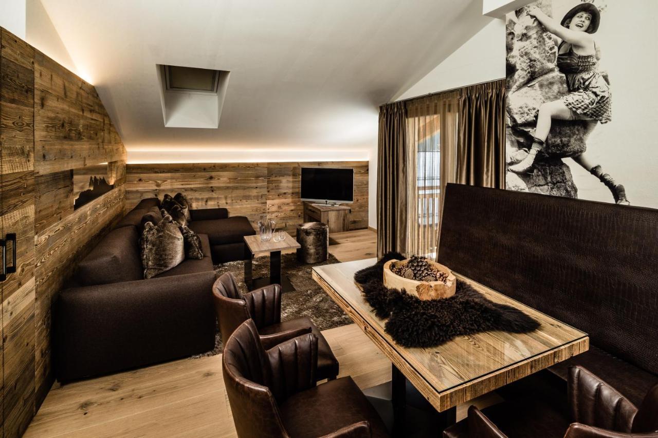Apartments Villa Gardena - Gardenahotels Selva di Val Gardena Exteriér fotografie